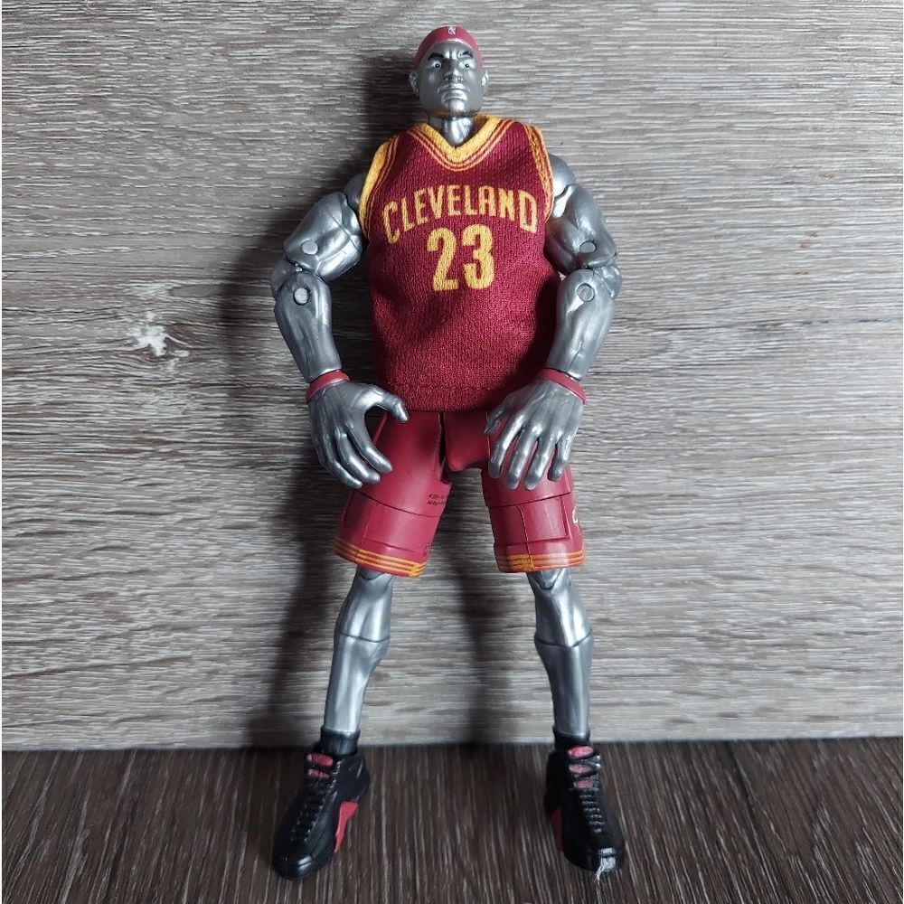 Jazware NBA Heroes Series 1 Lebron James Cleveland 7'' Silver Action Figure 2014